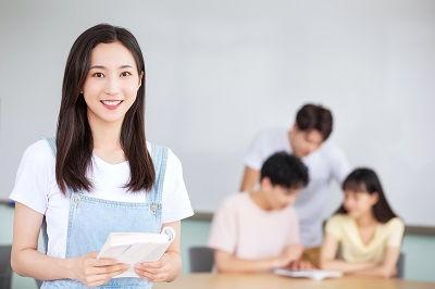 娱乐吃瓜酱学生说下了课,娱乐吃瓜酱学生揭秘校园新鲜事