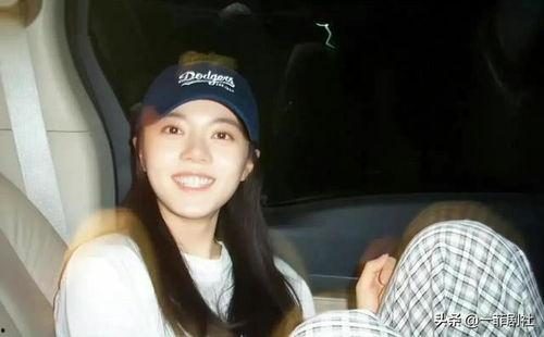 娱乐吃瓜酱真名叫什么,揭秘“娱乐吃瓜酱”真名背后的故事